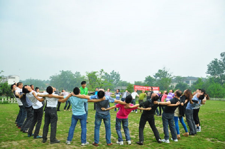 户外拓展项目破冰