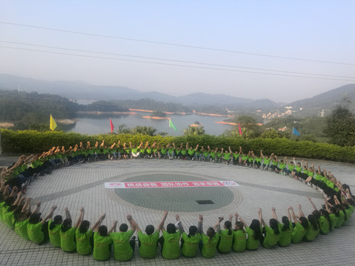 青少年培养实践能力,军训好还是户外拓展好? 青少年培养实践能力,军训好还是户外拓展好?